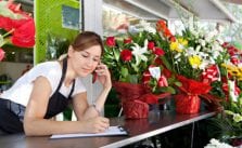 florist at cellphone