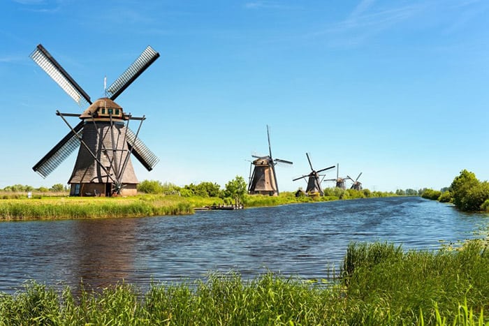 netherlands toll free numbers